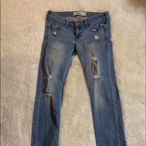 Hollister Destroyed Straight Leg Jeans Size 27